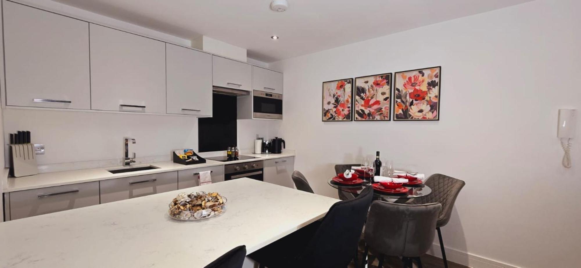 Apartment Kings By Nivaas Reading